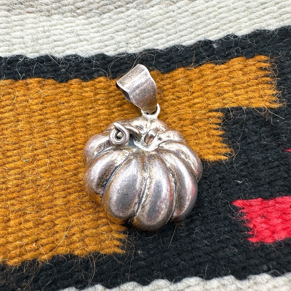 VTG 925 Sterling Silver Pumpkin Pendant 1" Fall Dimensional